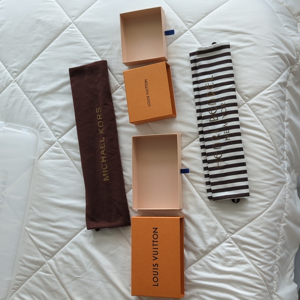 Louis Vuitton Boxes - Picture 2 of 2